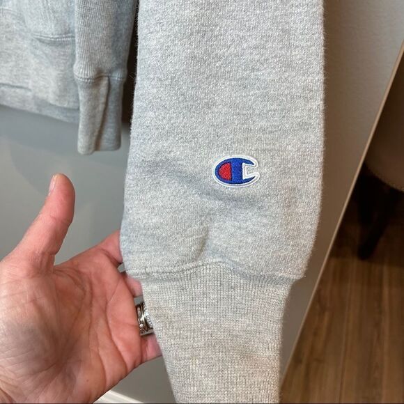 Men’s Champion Reverse Weave Gray Hoodie XS - Picture 3 of 6